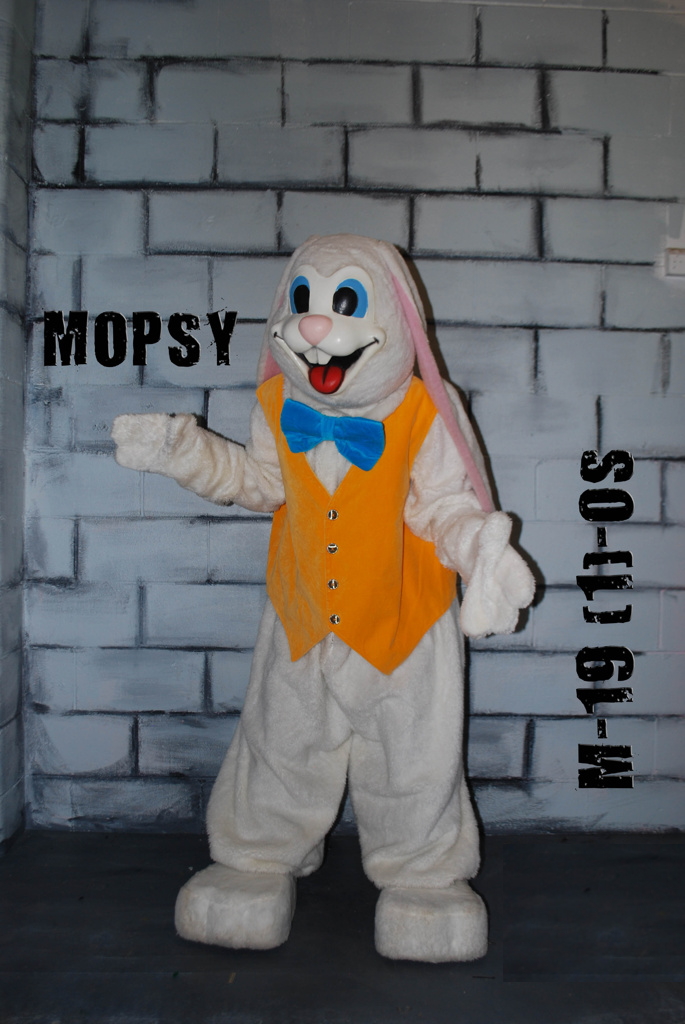 Mopsy Theatre Garage