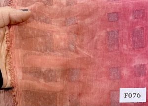 F076 Peach Pink Squares Gradient