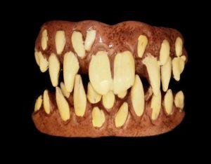 It - Pennywise Fang Teeth